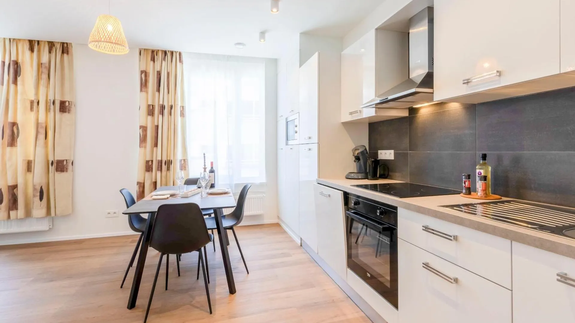 Ereva Seaside 1 Bedroom Modern Apartment Ostende 0*,  Belgien
