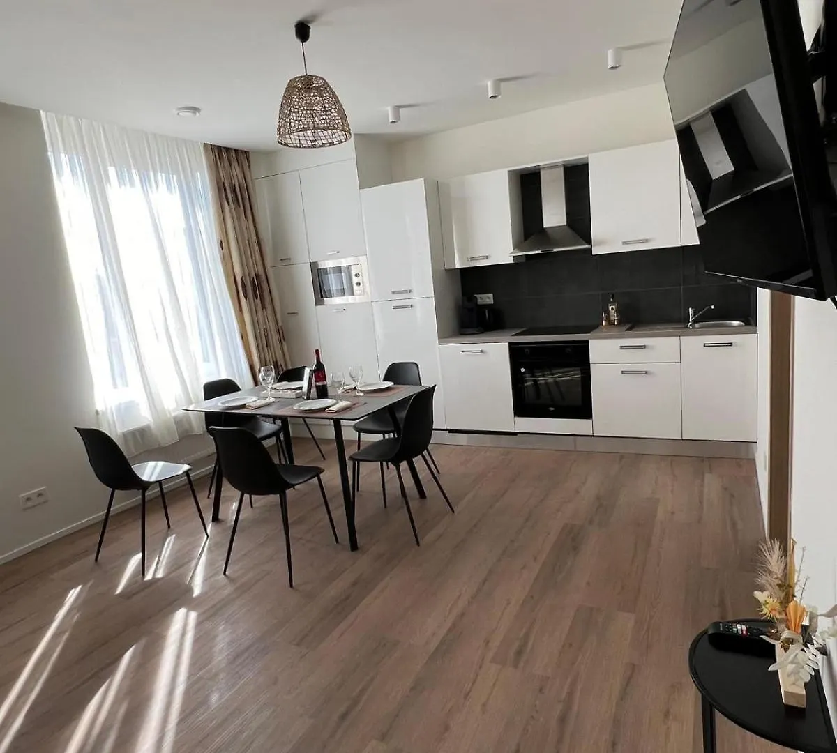 Ereva Seaside 1 Bedroom Modern Apartment Ostend